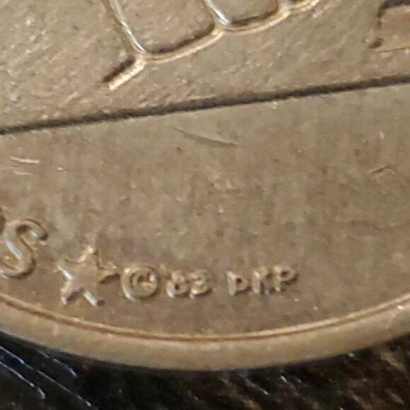 18th / XVIII Airborne Corps Vintage 1983 Army Challenge Coin / Gold Plated - Picture 7 of 14